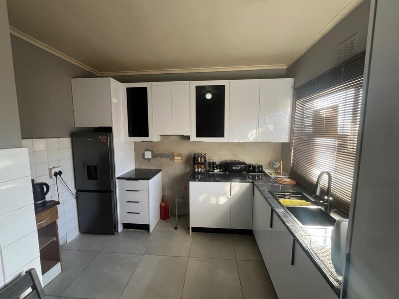 1 Bedroom Property for Sale in Parow Western Cape